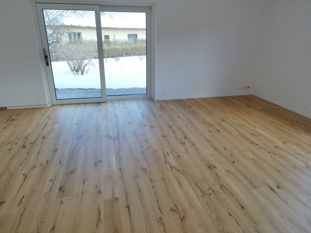 Dřevěná podlaha v novostavbě rodinného domu — foto 2