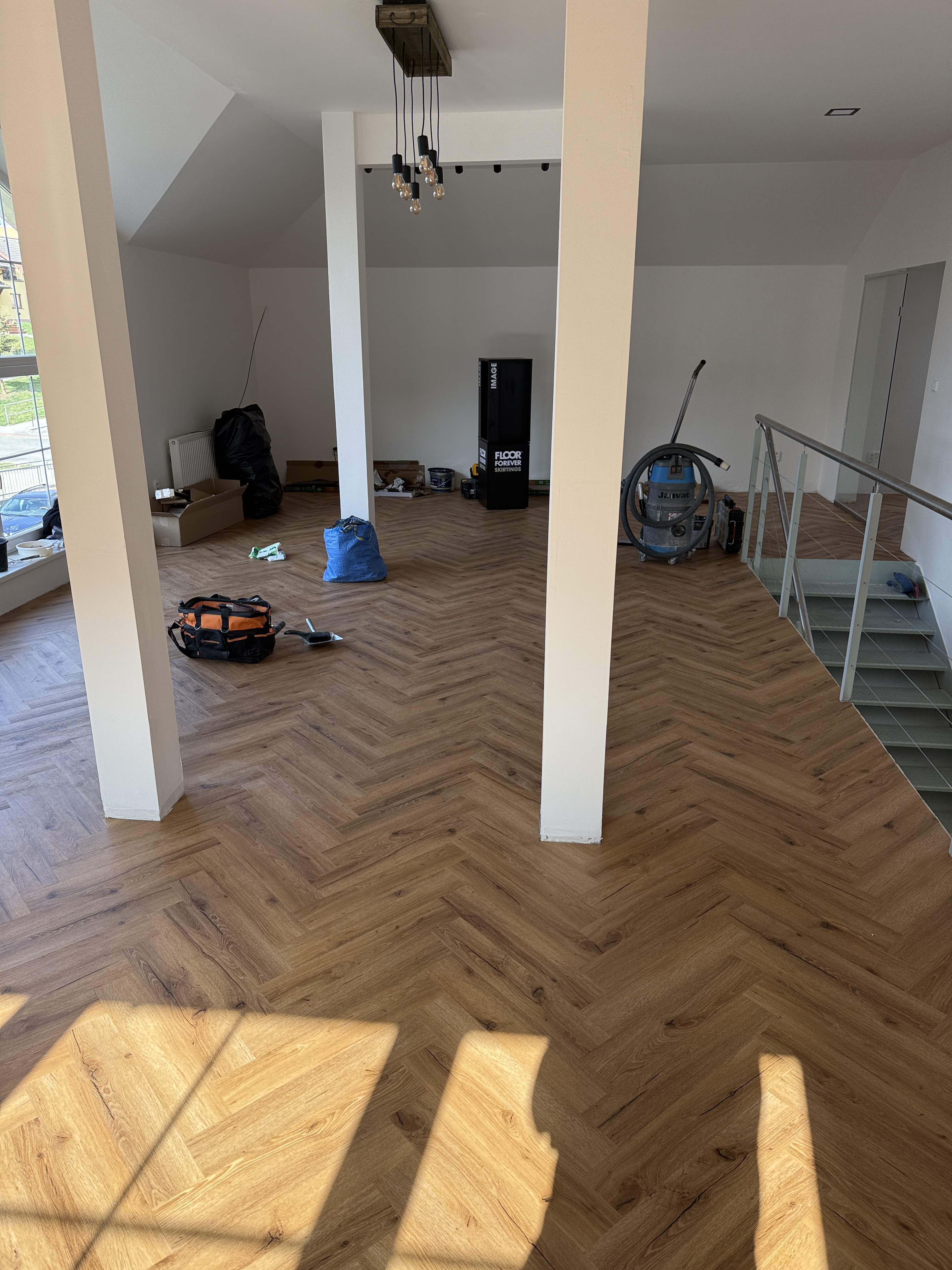 Lepený vinyl v dekoru herringbone — foto 4